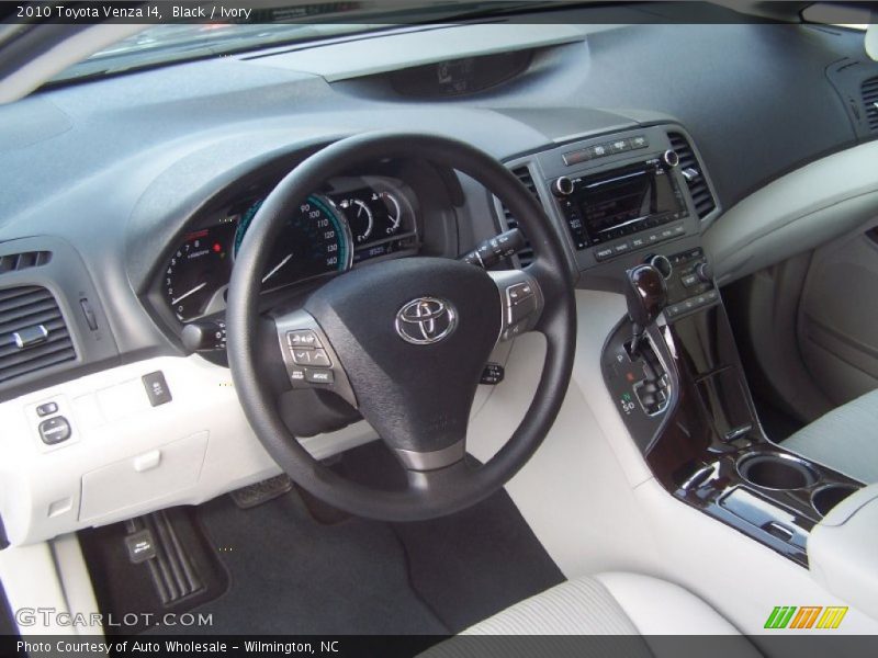 Black / Ivory 2010 Toyota Venza I4