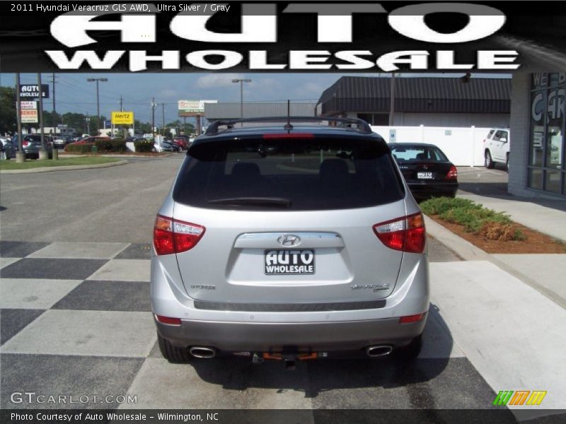 Ultra Silver / Gray 2011 Hyundai Veracruz GLS AWD
