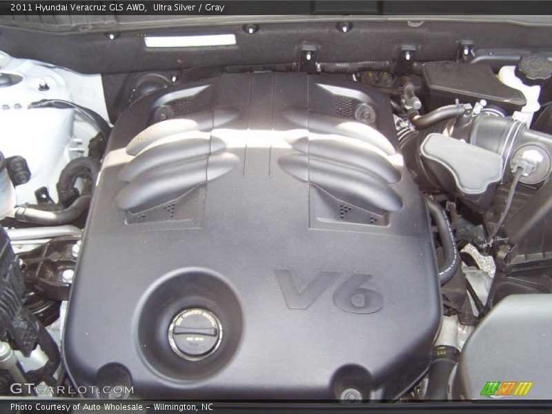 Ultra Silver / Gray 2011 Hyundai Veracruz GLS AWD