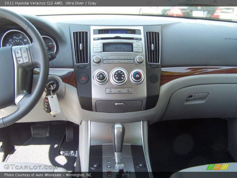 Ultra Silver / Gray 2011 Hyundai Veracruz GLS AWD