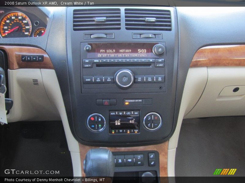 Controls of 2008 Outlook XR AWD