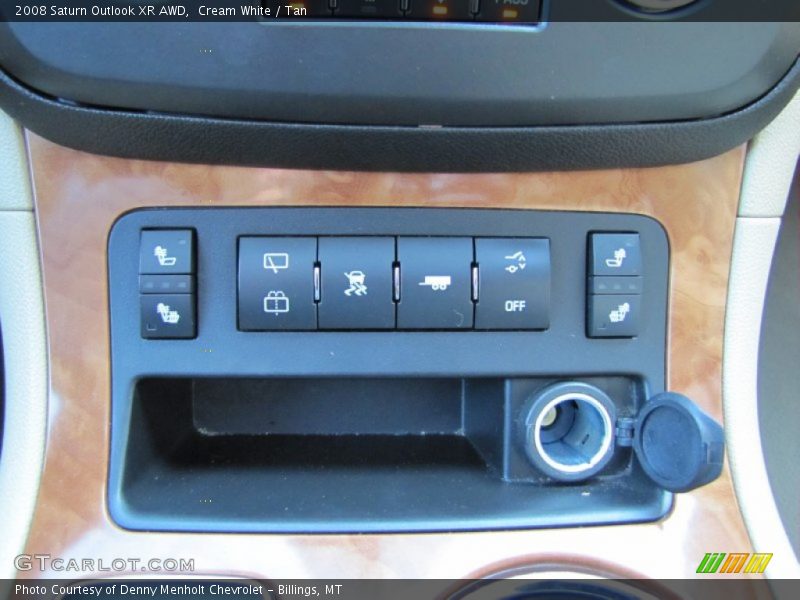 Cream White / Tan 2008 Saturn Outlook XR AWD