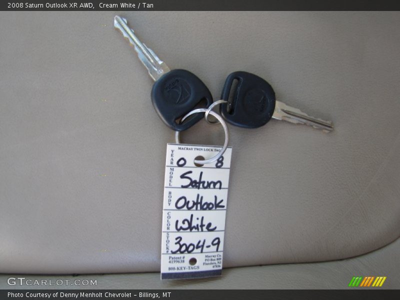 Cream White / Tan 2008 Saturn Outlook XR AWD