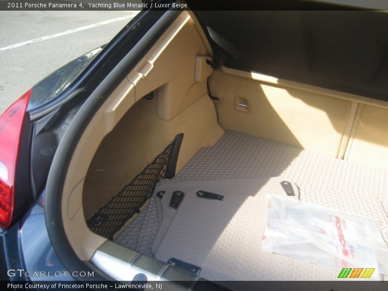 Yachting Blue Metallic / Luxor Beige 2011 Porsche Panamera 4