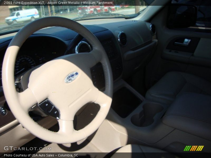 Aspen Green Metallic / Medium Parchment 2003 Ford Expedition XLT