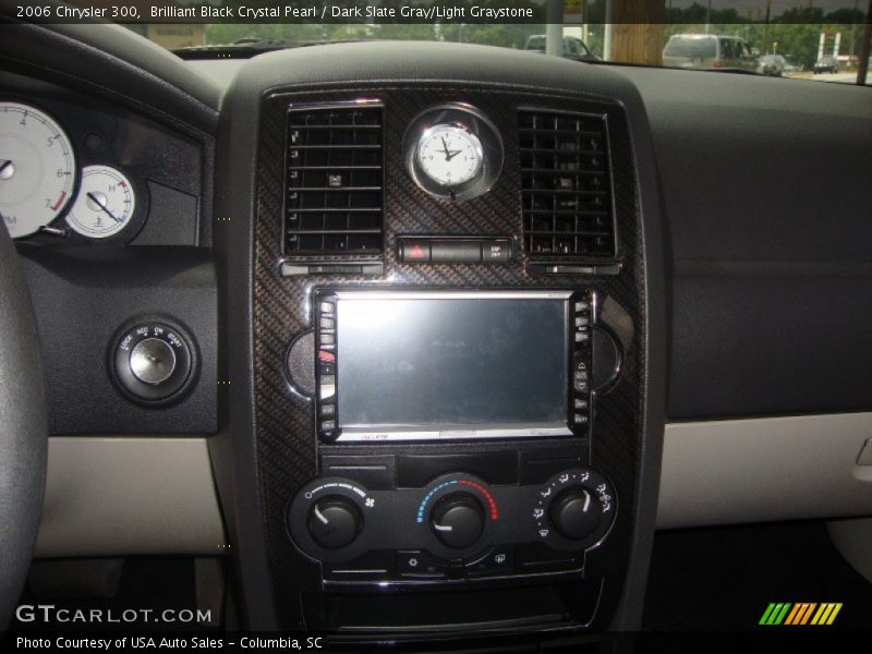 Brilliant Black Crystal Pearl / Dark Slate Gray/Light Graystone 2006 Chrysler 300