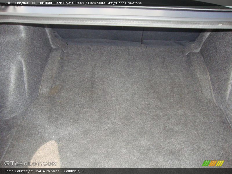 Brilliant Black Crystal Pearl / Dark Slate Gray/Light Graystone 2006 Chrysler 300