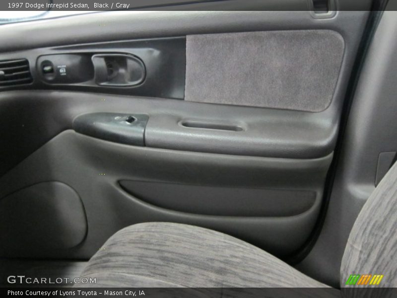 Black / Gray 1997 Dodge Intrepid Sedan