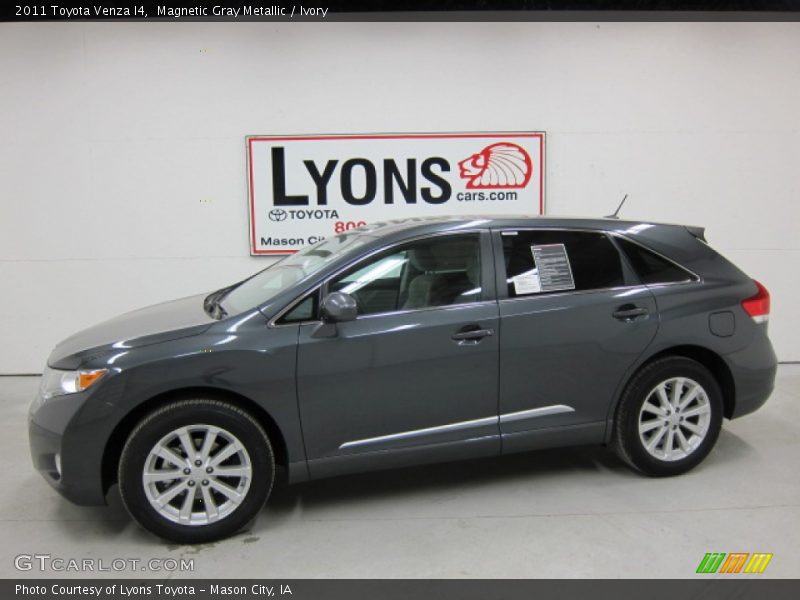 Magnetic Gray Metallic / Ivory 2011 Toyota Venza I4