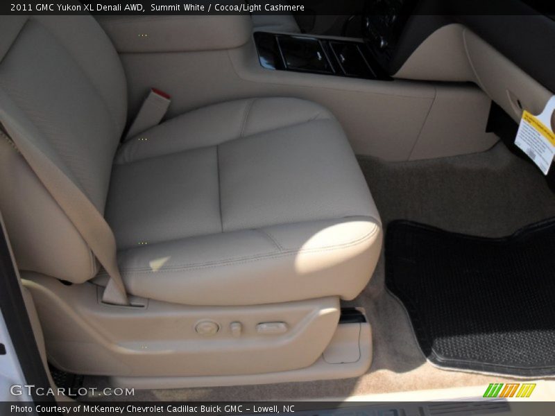 Summit White / Cocoa/Light Cashmere 2011 GMC Yukon XL Denali AWD