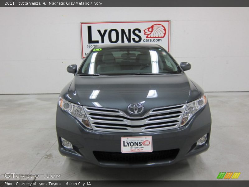 Magnetic Gray Metallic / Ivory 2011 Toyota Venza I4