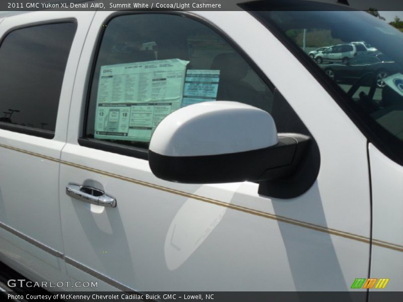 Summit White / Cocoa/Light Cashmere 2011 GMC Yukon XL Denali AWD