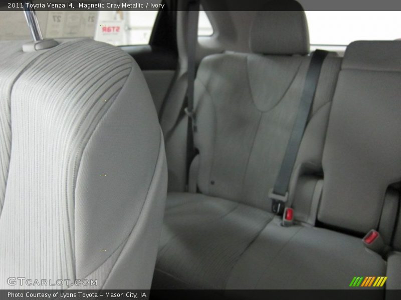 Magnetic Gray Metallic / Ivory 2011 Toyota Venza I4