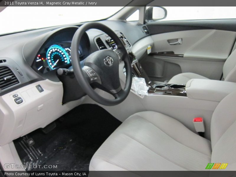 Magnetic Gray Metallic / Ivory 2011 Toyota Venza I4
