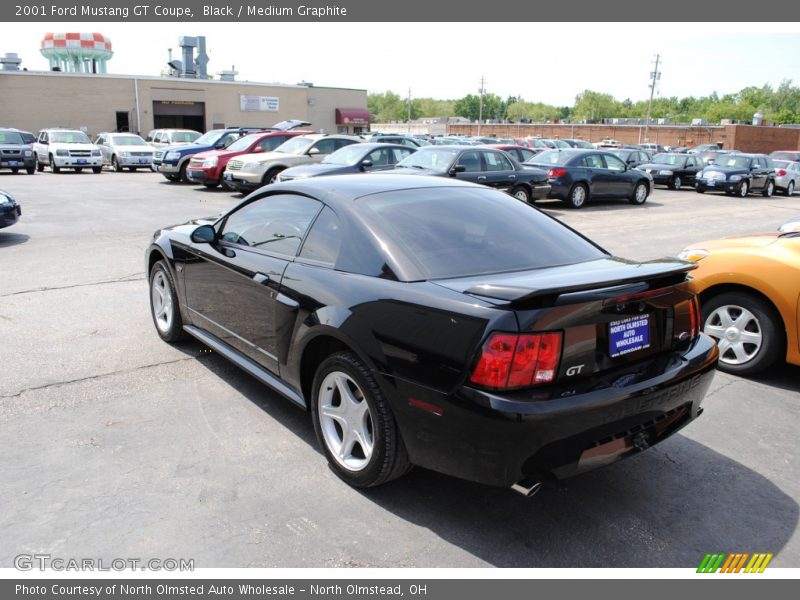 Black / Medium Graphite 2001 Ford Mustang GT Coupe