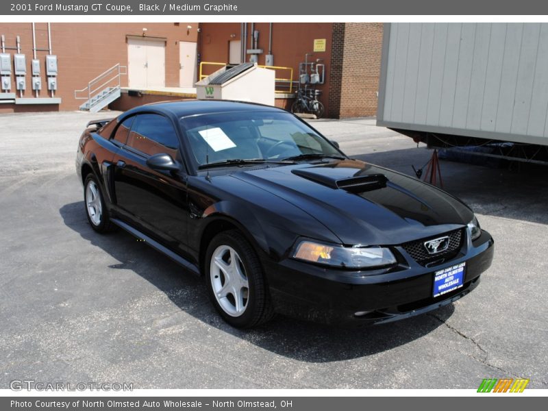Black / Medium Graphite 2001 Ford Mustang GT Coupe