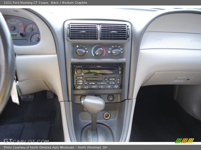Black / Medium Graphite 2001 Ford Mustang GT Coupe