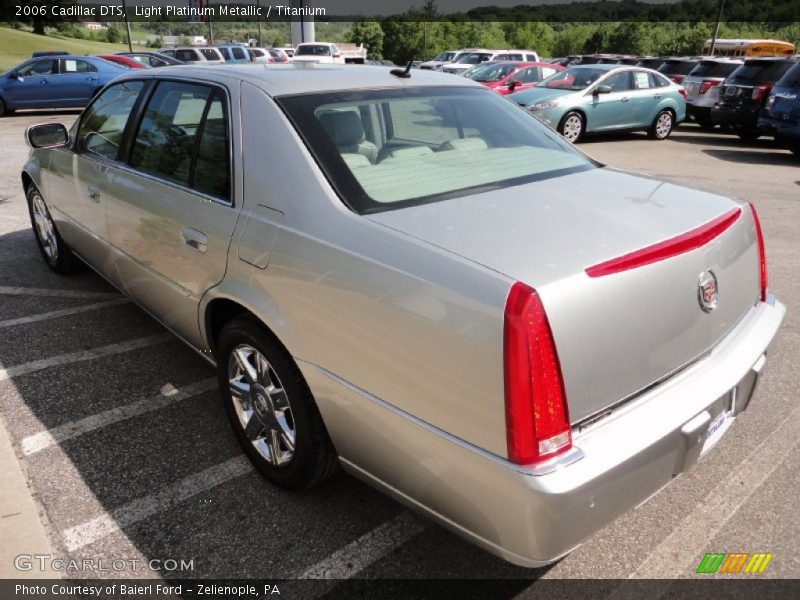 Light Platinum Metallic / Titanium 2006 Cadillac DTS