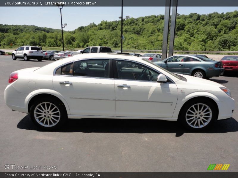 Cream White / Morocco Brown 2007 Saturn Aura XR