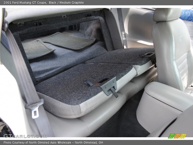 Black / Medium Graphite 2001 Ford Mustang GT Coupe
