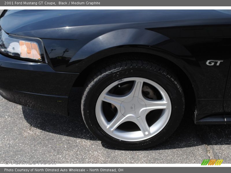 Black / Medium Graphite 2001 Ford Mustang GT Coupe