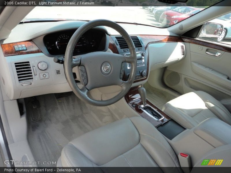 Light Platinum Metallic / Titanium 2006 Cadillac DTS