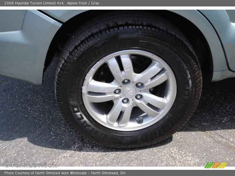 Alpine Frost / Gray 2006 Hyundai Tucson Limited 4x4
