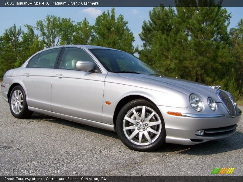 Front 3/4 View of 2001 S-Type 4.0