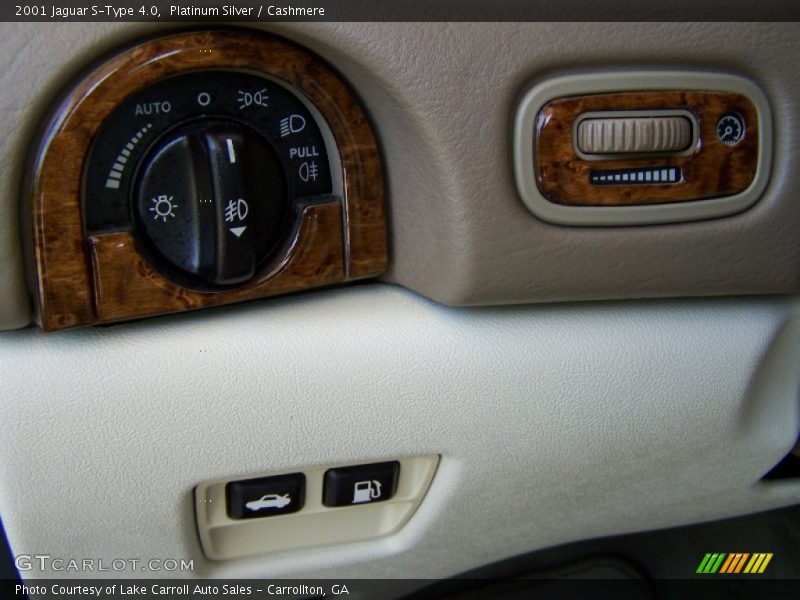 Platinum Silver / Cashmere 2001 Jaguar S-Type 4.0