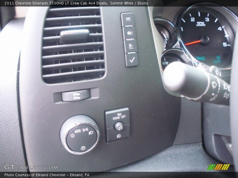 Controls of 2011 Silverado 3500HD LT Crew Cab 4x4 Dually