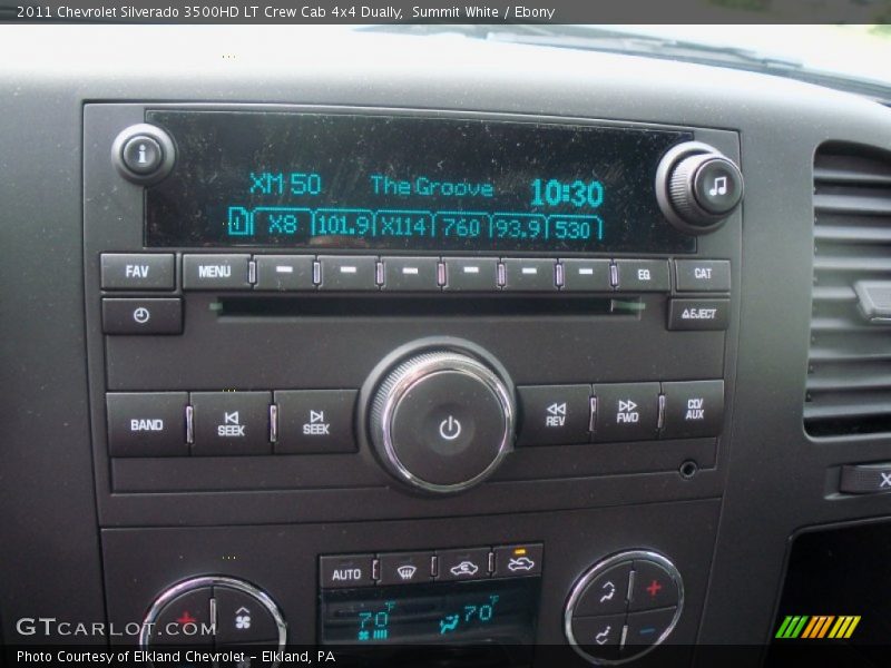 Controls of 2011 Silverado 3500HD LT Crew Cab 4x4 Dually