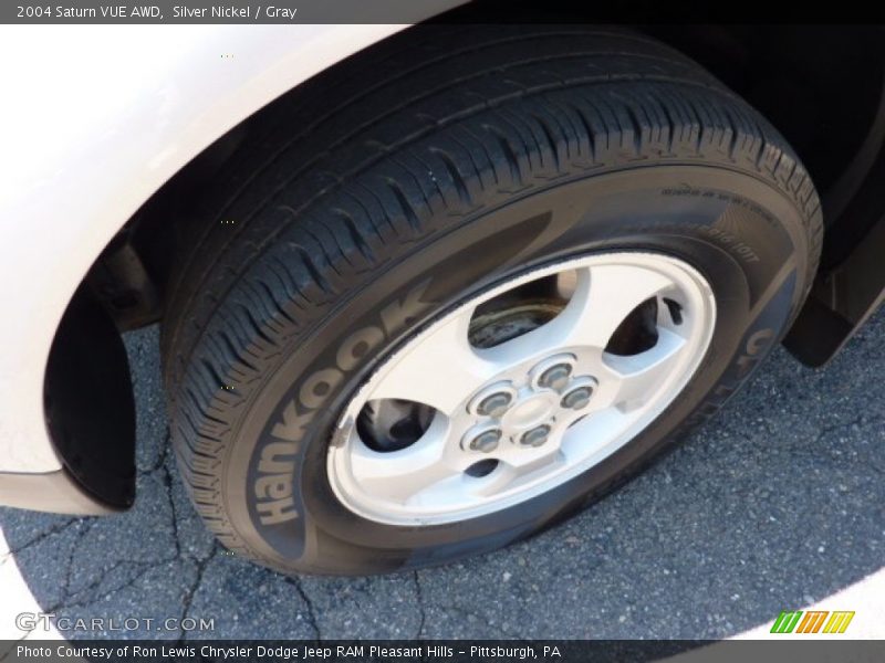 Silver Nickel / Gray 2004 Saturn VUE AWD