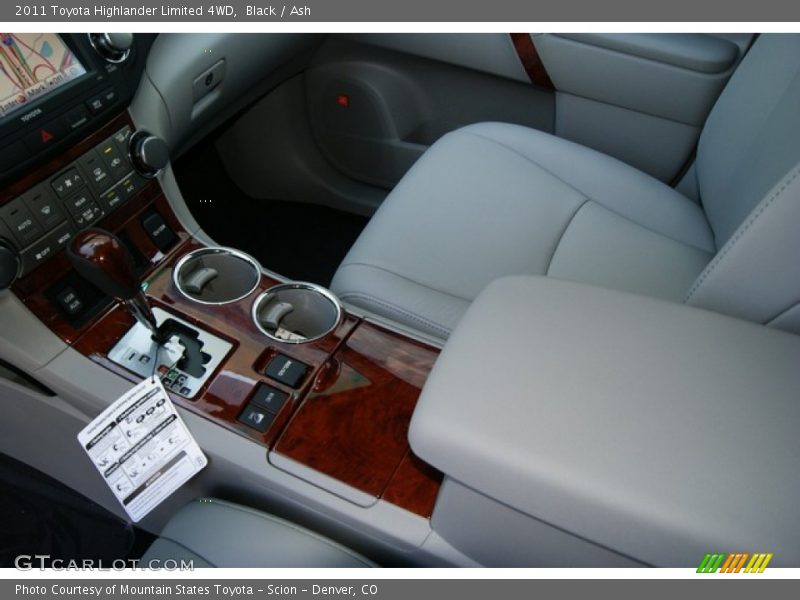 Black / Ash 2011 Toyota Highlander Limited 4WD