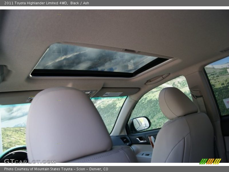 Black / Ash 2011 Toyota Highlander Limited 4WD