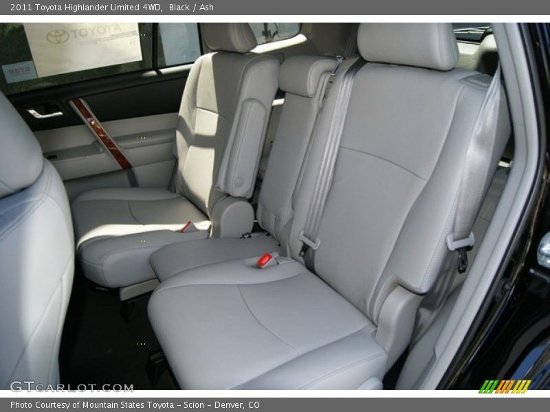 Black / Ash 2011 Toyota Highlander Limited 4WD