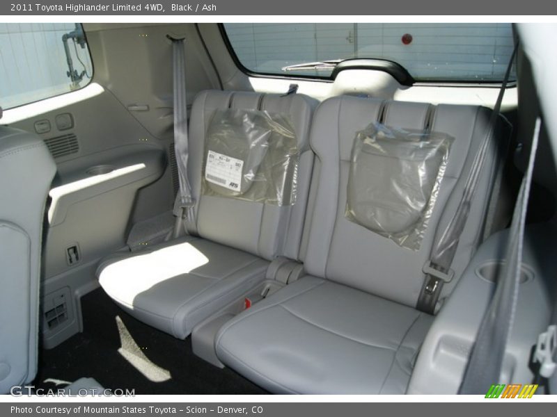 Black / Ash 2011 Toyota Highlander Limited 4WD
