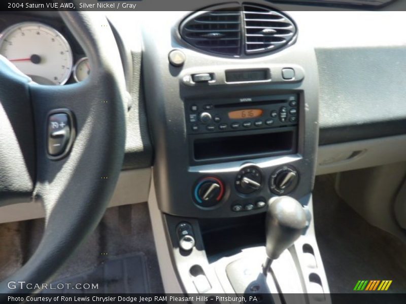 Silver Nickel / Gray 2004 Saturn VUE AWD