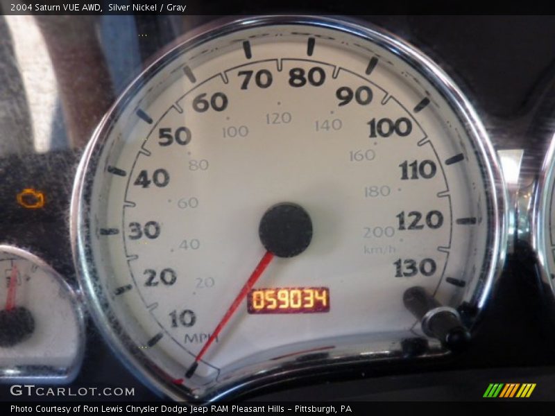 Silver Nickel / Gray 2004 Saturn VUE AWD
