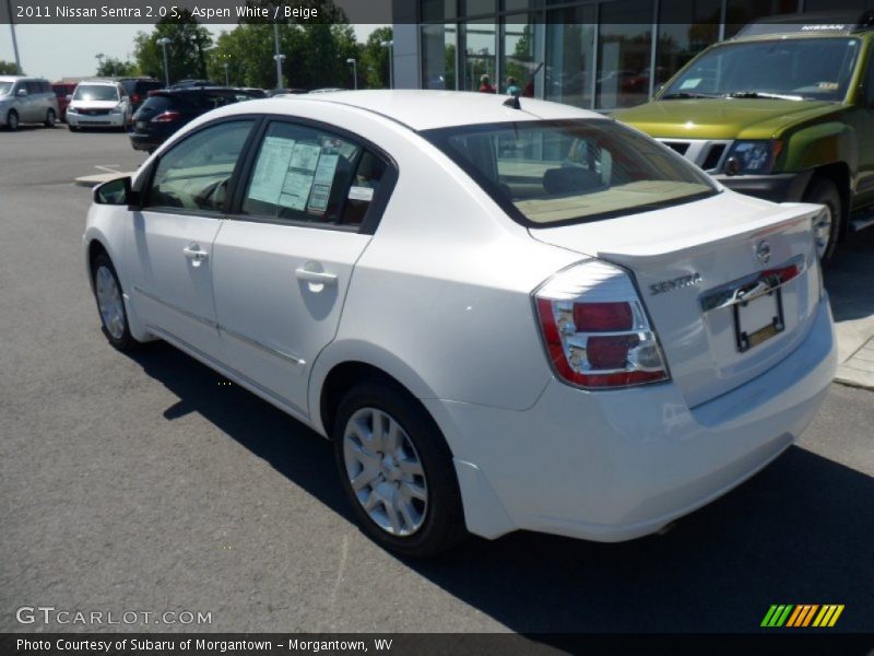 Aspen White / Beige 2011 Nissan Sentra 2.0 S
