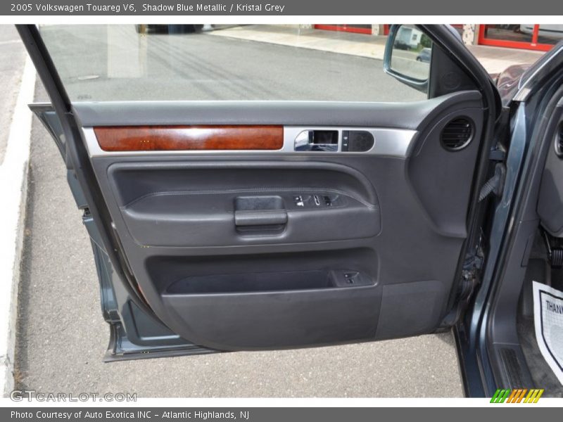 Shadow Blue Metallic / Kristal Grey 2005 Volkswagen Touareg V6