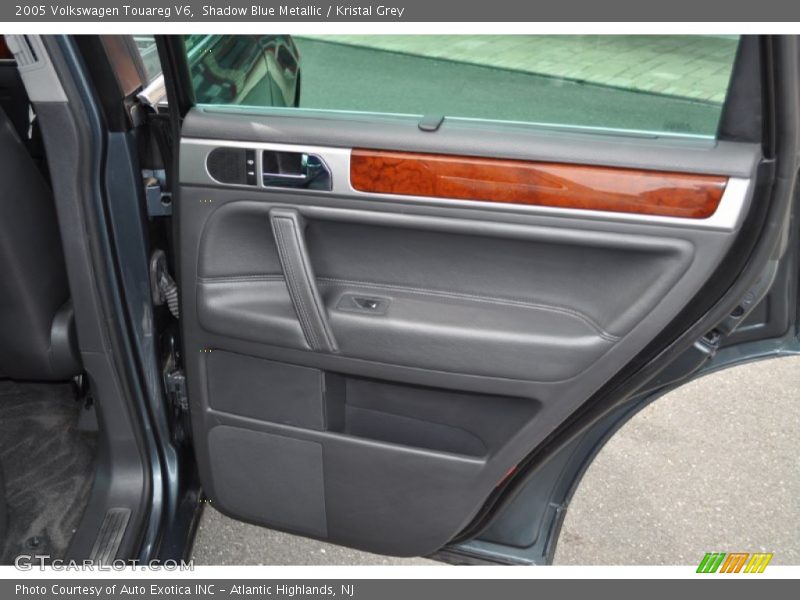 Shadow Blue Metallic / Kristal Grey 2005 Volkswagen Touareg V6