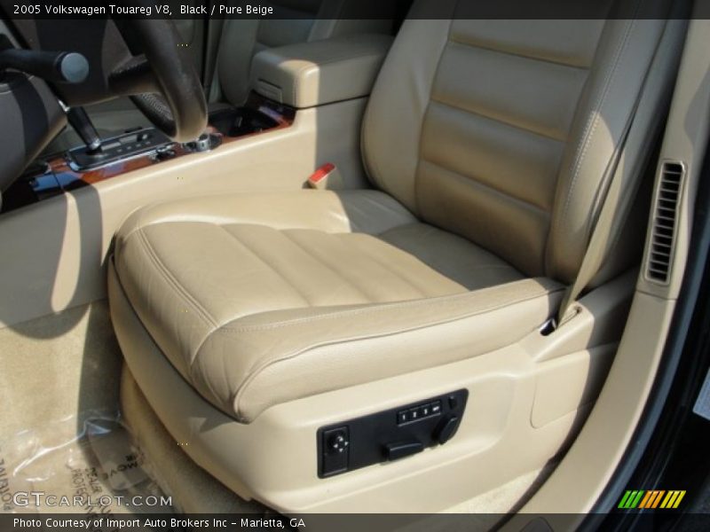 Black / Pure Beige 2005 Volkswagen Touareg V8