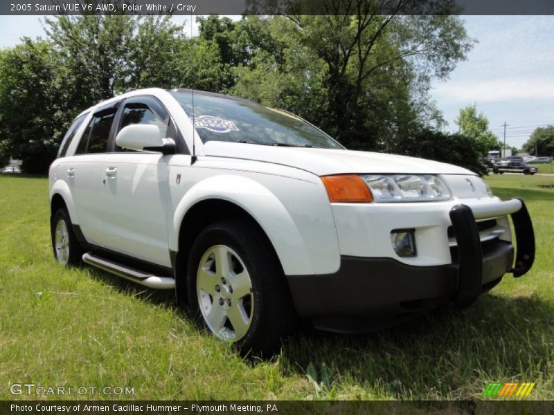 Polar White / Gray 2005 Saturn VUE V6 AWD