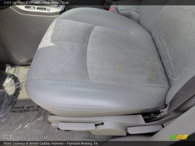 Polar White / Gray 2005 Saturn VUE V6 AWD