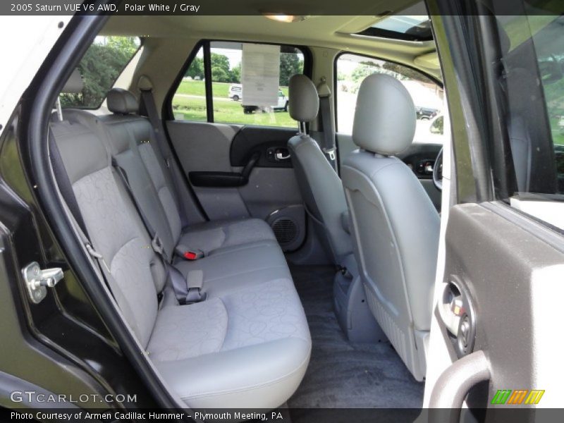 Polar White / Gray 2005 Saturn VUE V6 AWD