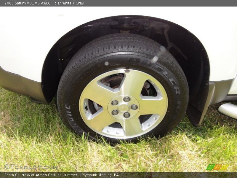 Polar White / Gray 2005 Saturn VUE V6 AWD