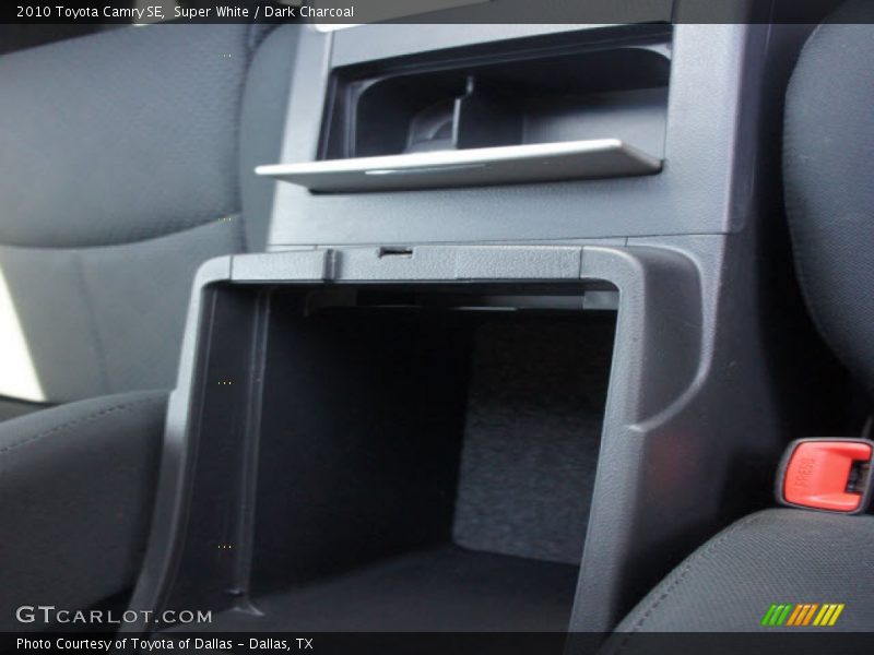 Super White / Dark Charcoal 2010 Toyota Camry SE