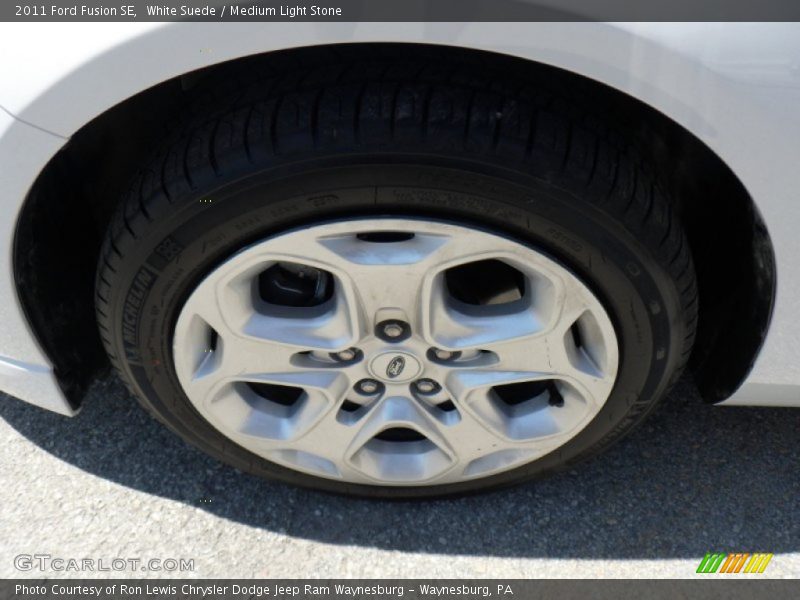 White Suede / Medium Light Stone 2011 Ford Fusion SE