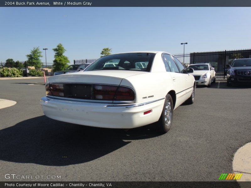 White / Medium Gray 2004 Buick Park Avenue