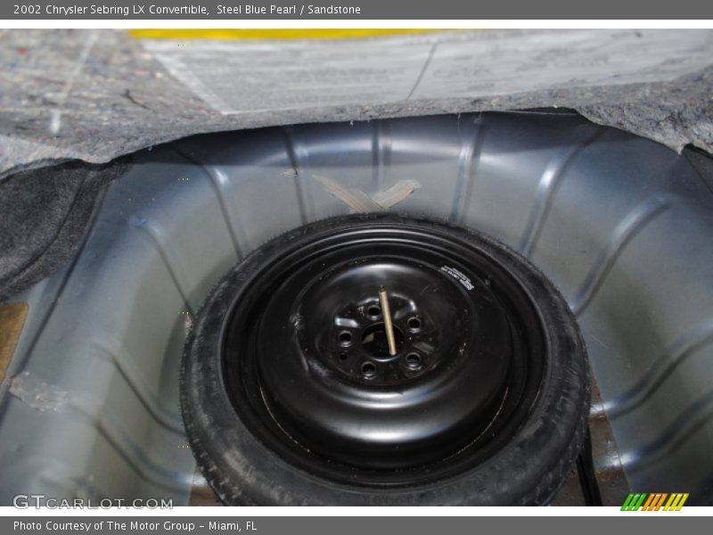  2002 Sebring LX Convertible Trunk